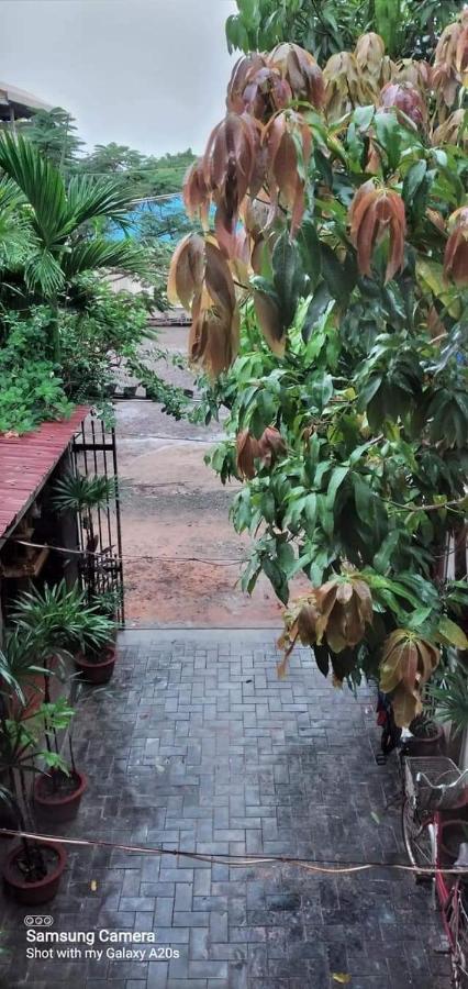 Sihariddh Guesthouse Siem Reap Esterno foto